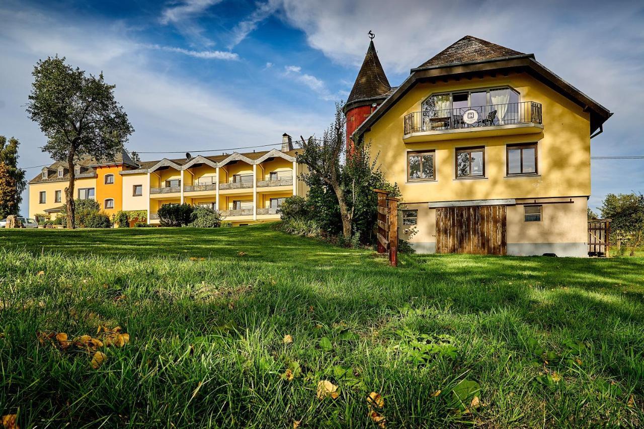 Hofgut Held Hotel Prüm Exterior foto